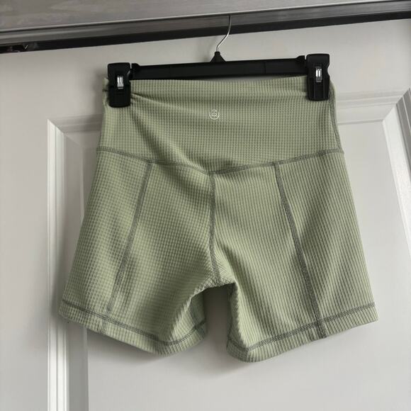 Stone Fox Active Light Green Athletic Shorts Sz S Workout Bike - Picture 2 of 6